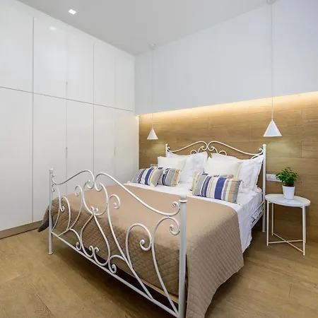 Michelangelo Luxury Apartamento Cos