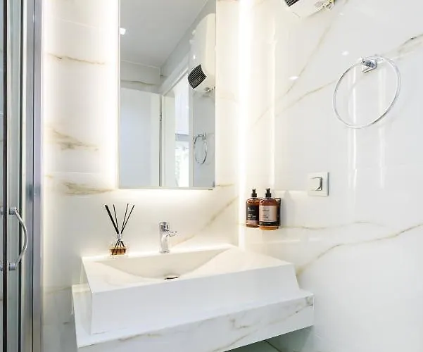 Michelangelo Luxury * 코스 타운